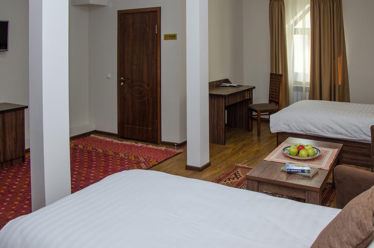 Jipek Joli Inn Νούκους Εξωτερικό φωτογραφία