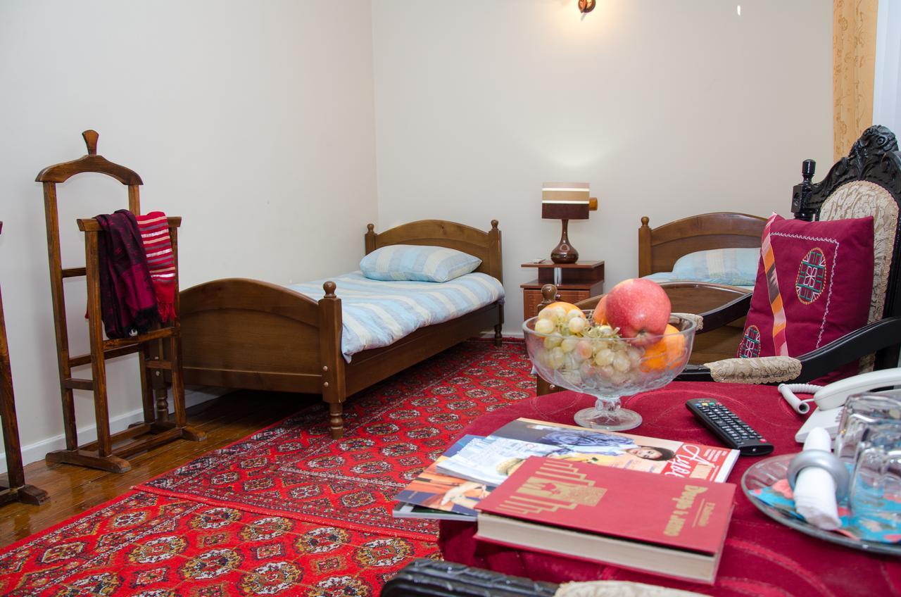 Jipek Joli Inn Νούκους Εξωτερικό φωτογραφία
