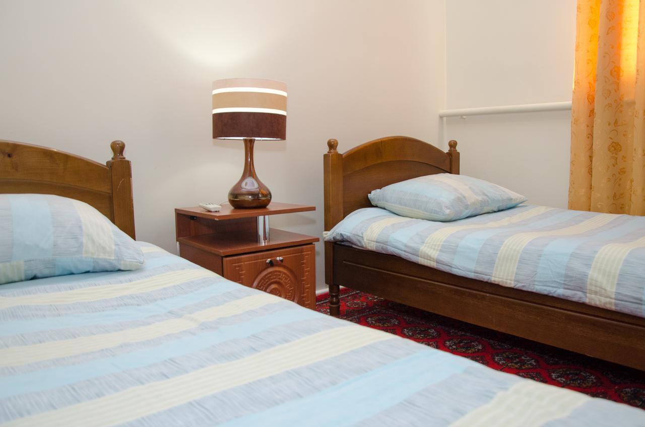 Jipek Joli Inn Νούκους Εξωτερικό φωτογραφία