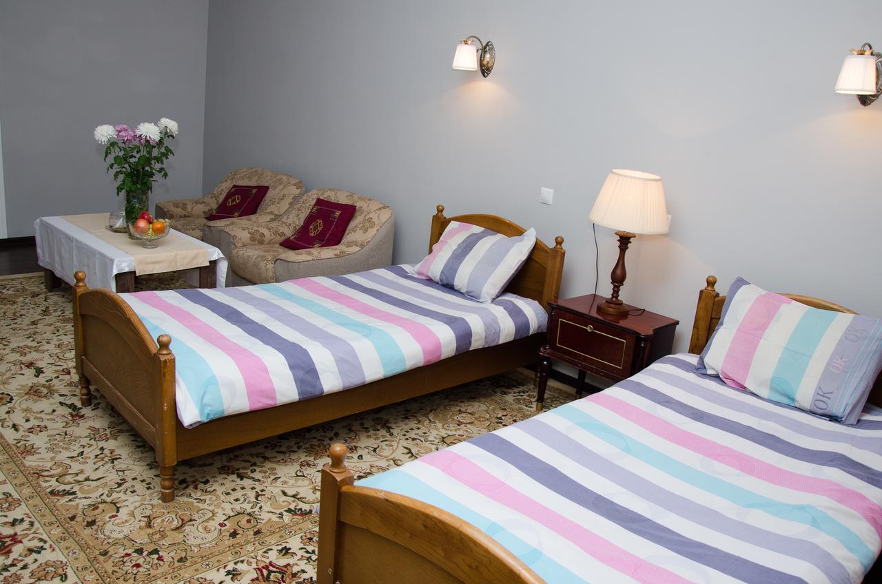 Jipek Joli Inn Νούκους Εξωτερικό φωτογραφία