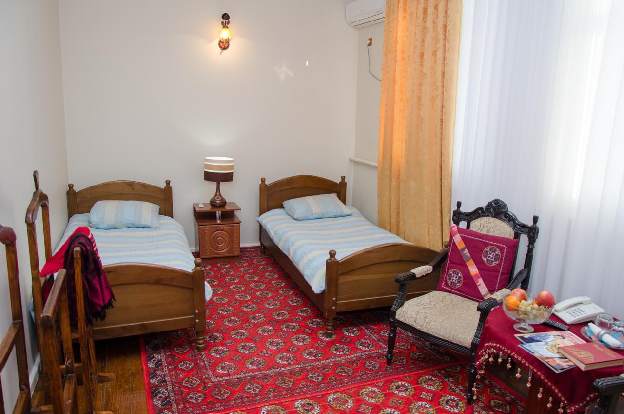 Jipek Joli Inn Νούκους Εξωτερικό φωτογραφία